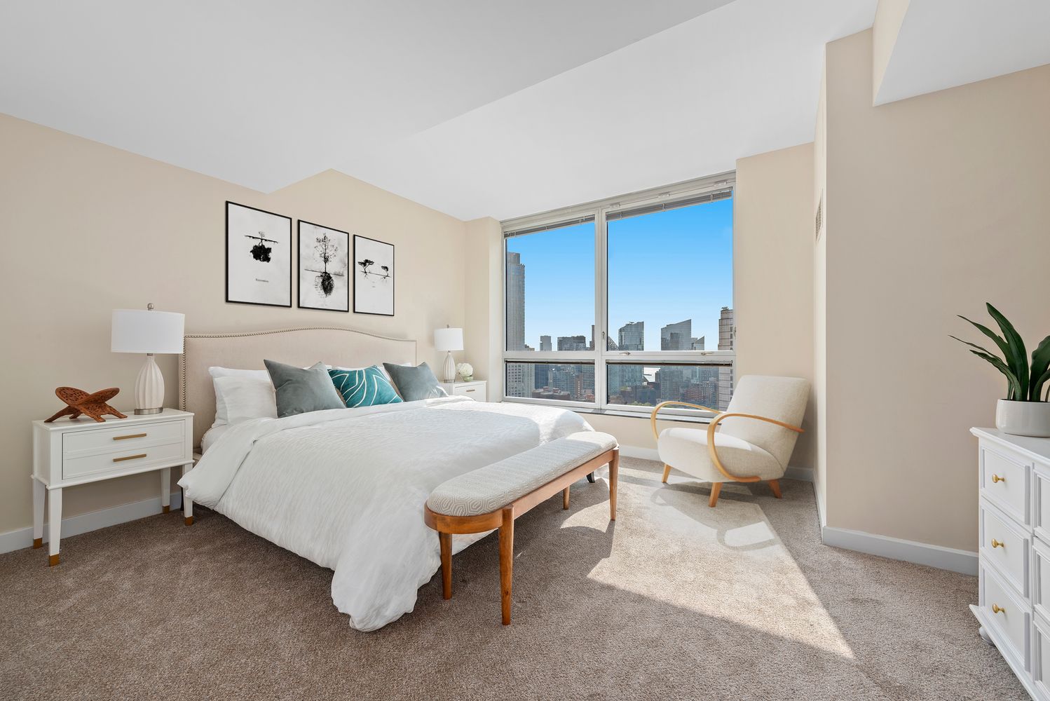 $2,850,000 | 150 Columbus Avenue, Unit 27A | Upper West Side