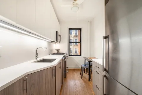 $650,000 | 305 East 88th Street, Unit 3E | Upper East Side