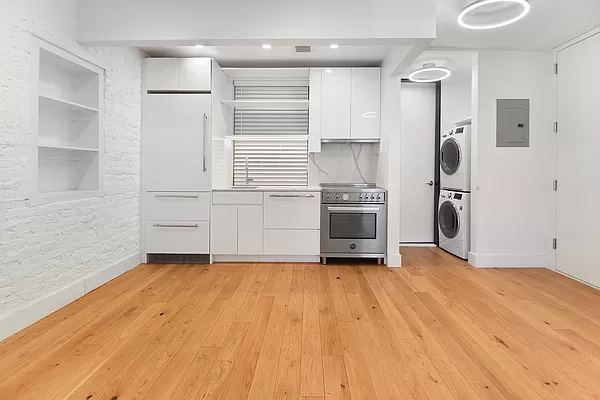 100 2nd Avenue, Unit 4 Manhattan, NY 10003 - Photo 3 of 9