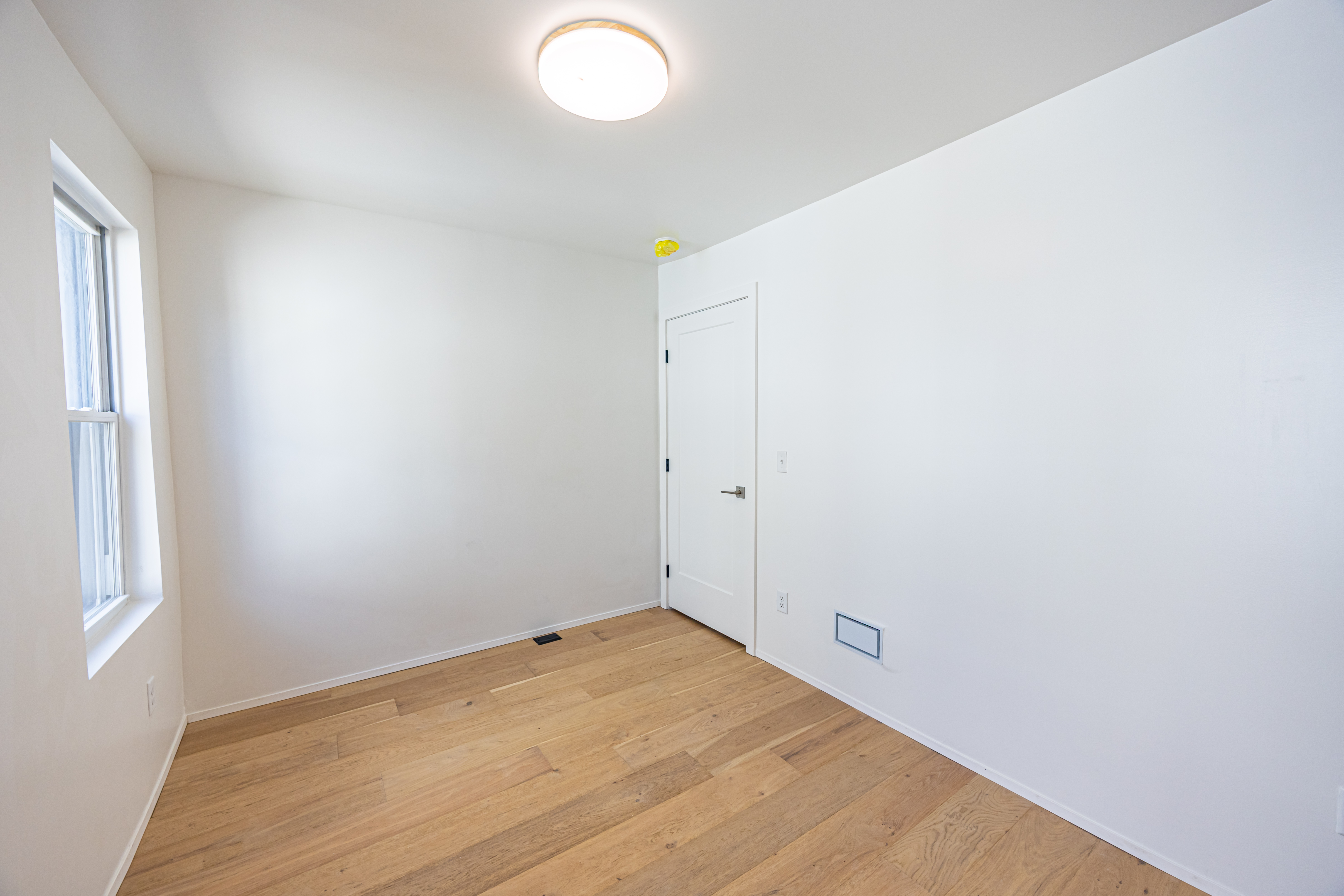 5162 Natrona Way Pittsburgh, PA 15201 - Photo 10 of 16