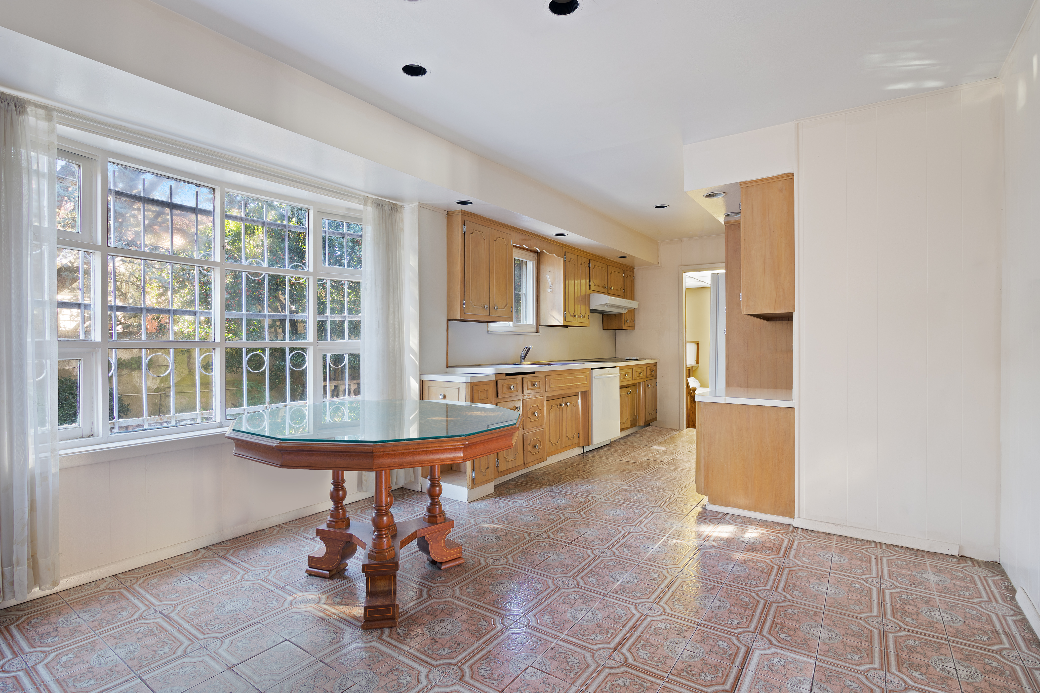 28 Shore Rd Lane Brooklyn, NY 11209 - Photo 6 of 19