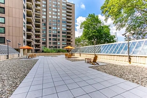 $925,000 | 531 Main Street, Unit 509 | Roosevelt Island