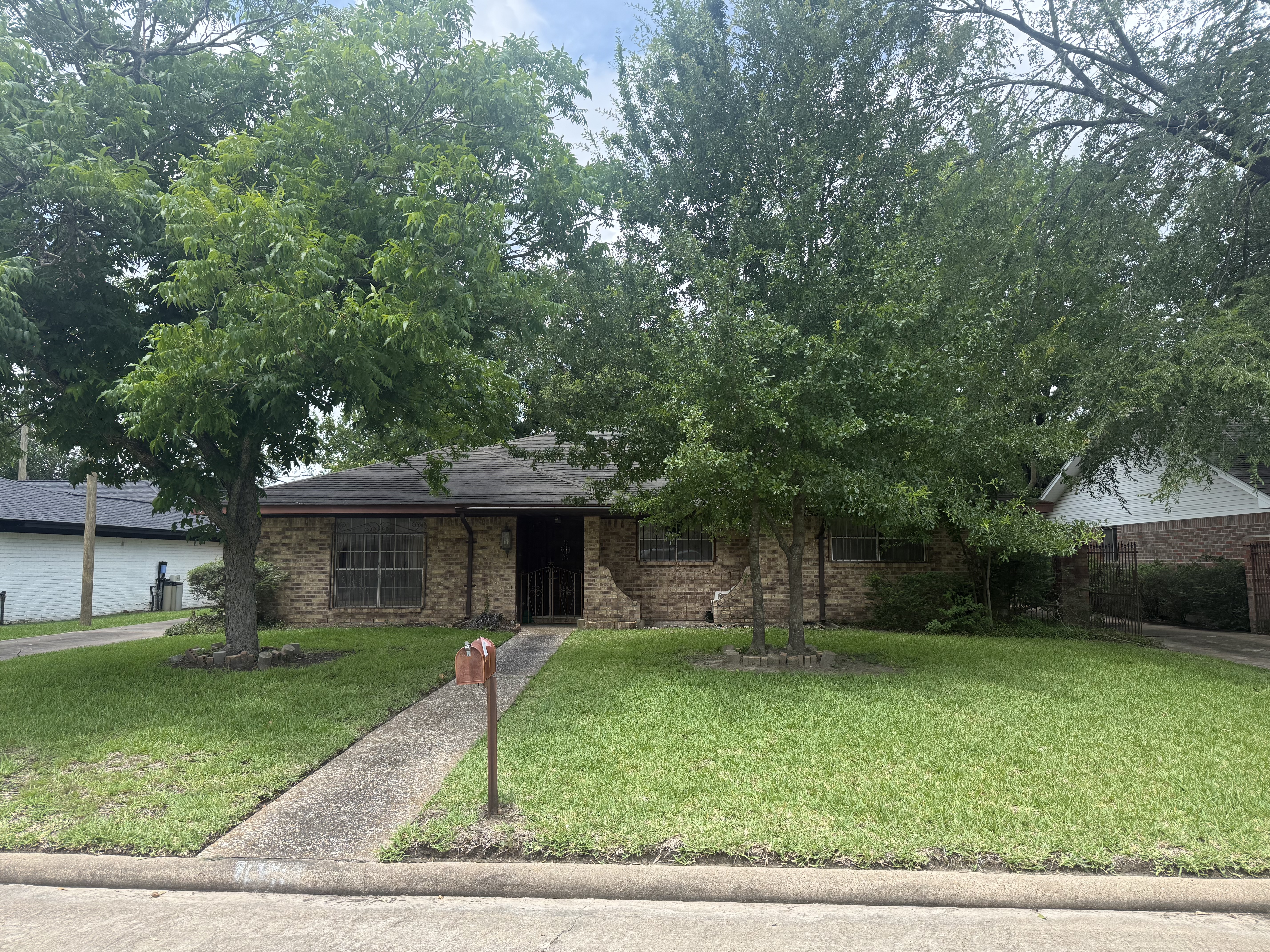 5311 Alba Road Houston, TX 77091 - Photo 1 of 1
