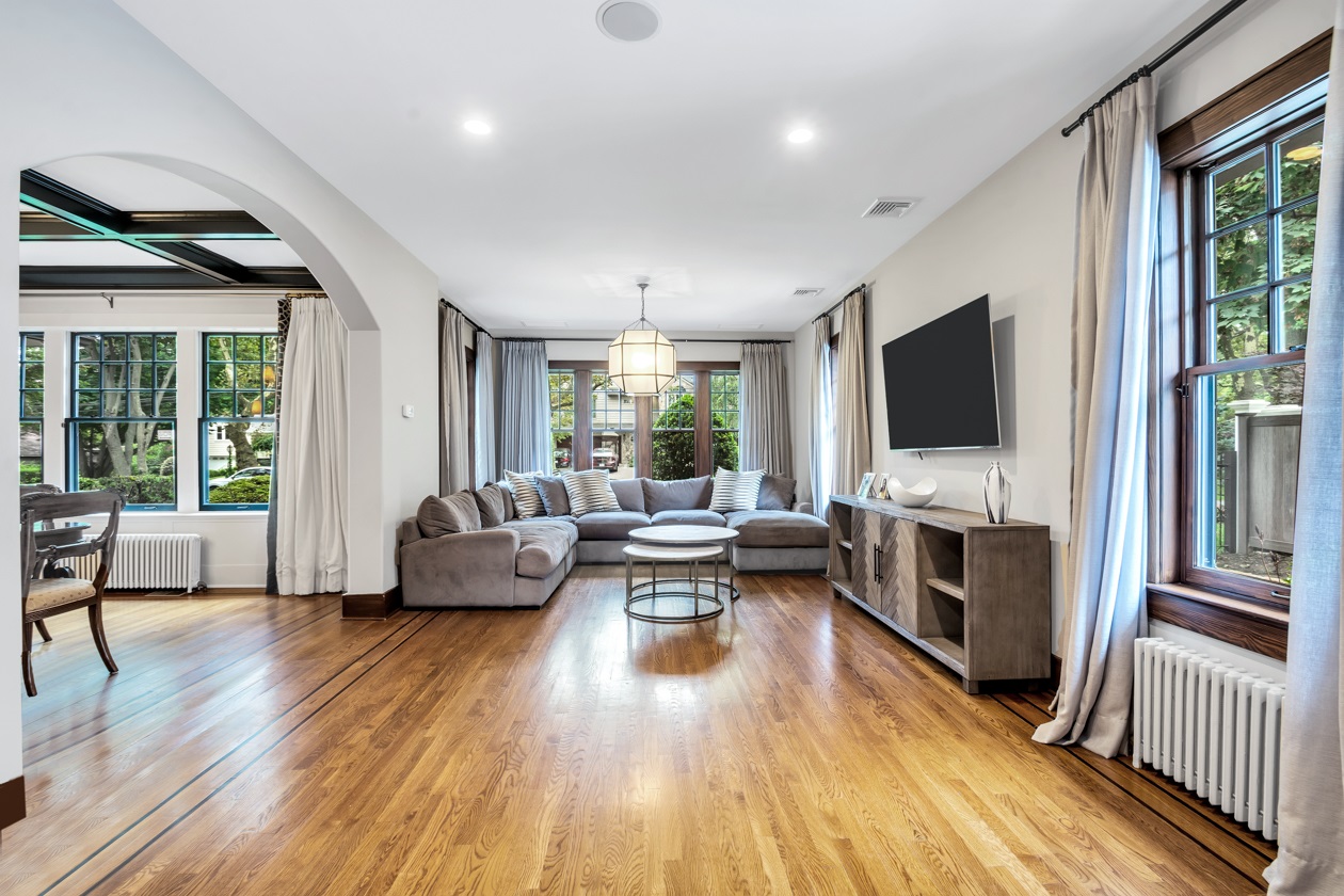 35 Grymes Hill Road Staten Island, NY 10301 - Photo 16 of 31