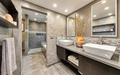 $2,049,000 | 6006 Wooster Avenue, Los Angeles, CA 90056
