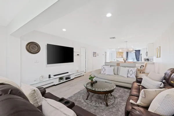 Contact Agent | 1031 Citrus Way, Unit 102D, Delray Beach, FL 33445
