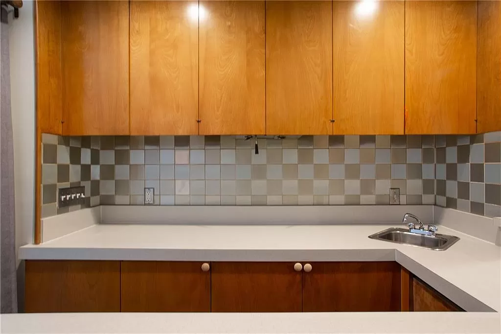 616 Edgefield Road Fort Worth, TX 76107 - Photo 17 of 35