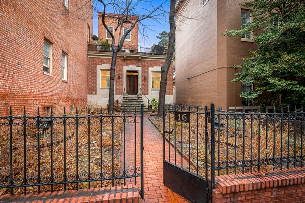 Contact Agent | 16 West Read Street, Baltimore, MD 21201