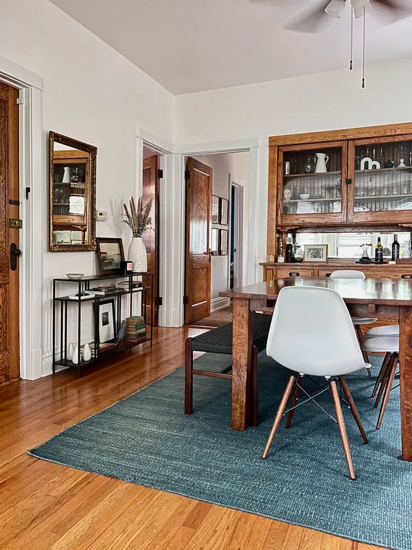 $1,200,000 | 2020 West Waveland Avenue, Chicago, IL 60618