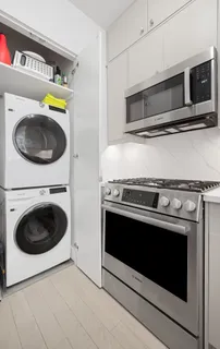 $1,150,000 | 200 Riverside Boulevard, Unit 15F | Upper West Side