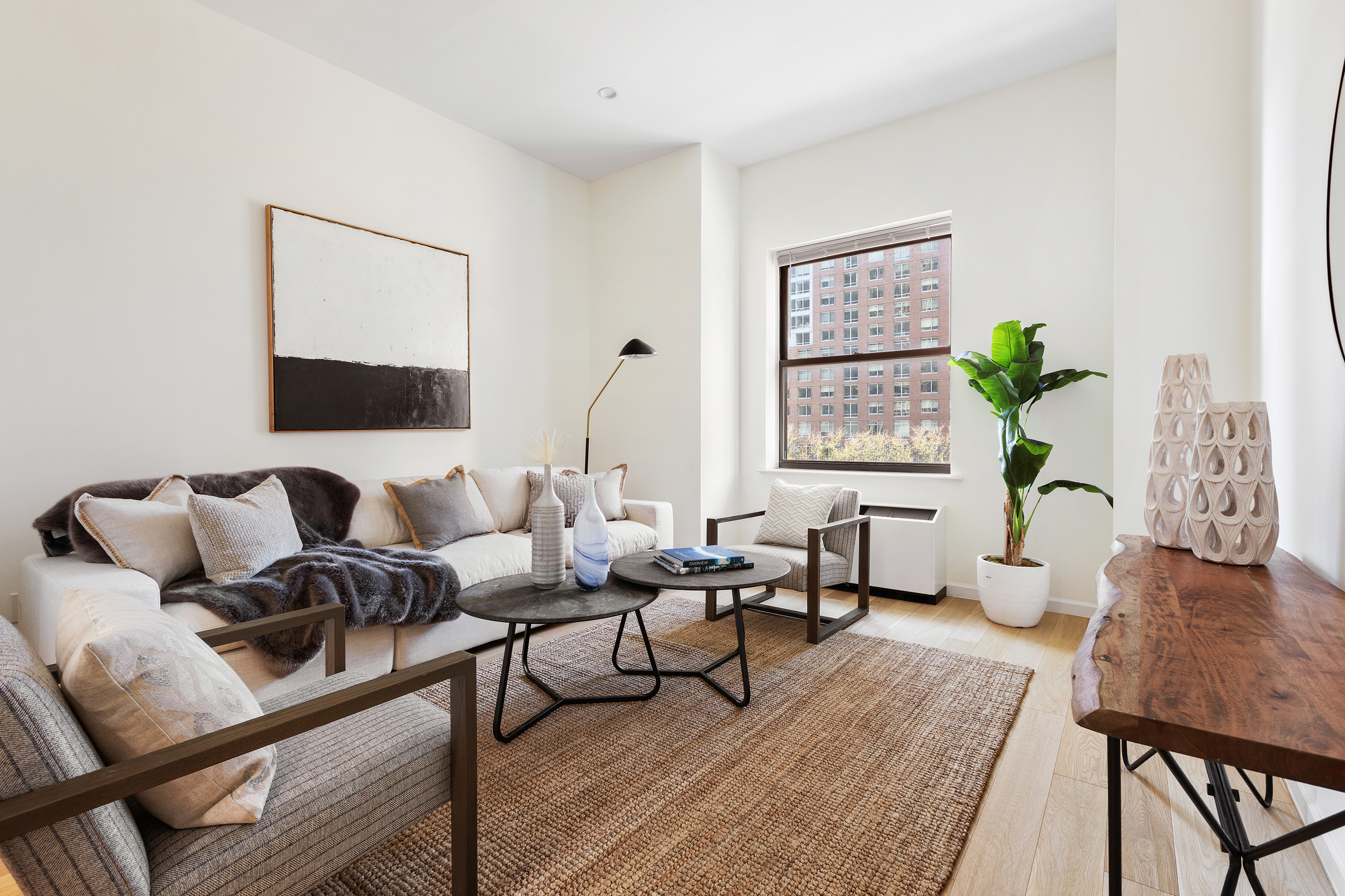 20 West Street, Unit 5E Manhattan, NY 10004 - Photo 1 of 13