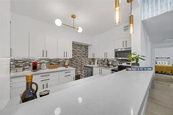 $8,470 | 1800 Southwest 5th Avenue, Miami, FL 33129