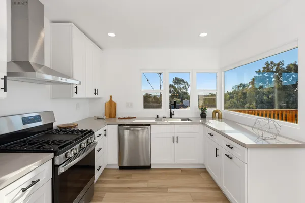 $1,995,000 | 4205 Mason Street, San Diego, CA 92110