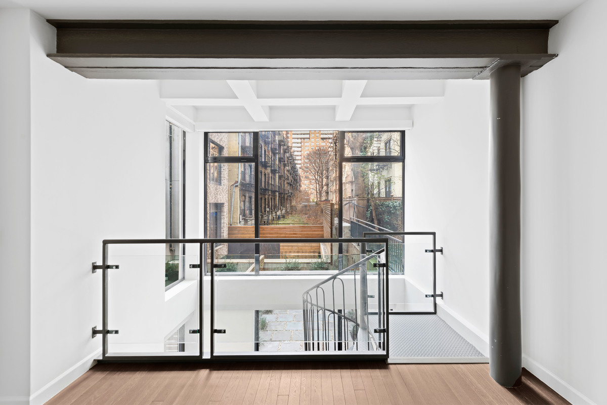 44 East End Avenue, Unit TH3 Manhattan, NY 10028 - Photo 6 of 24