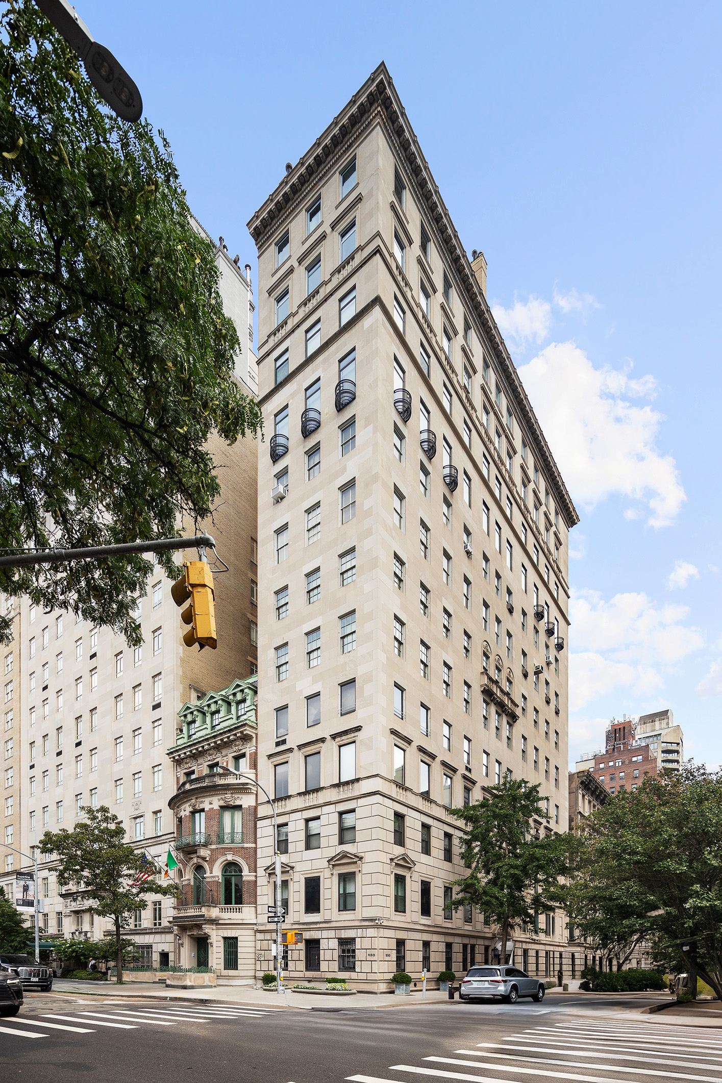 990 5th Avenue, Unit 8/9 Manhattan, NY 10075 - Photo 19 of 21 a view of a tall building next to a road