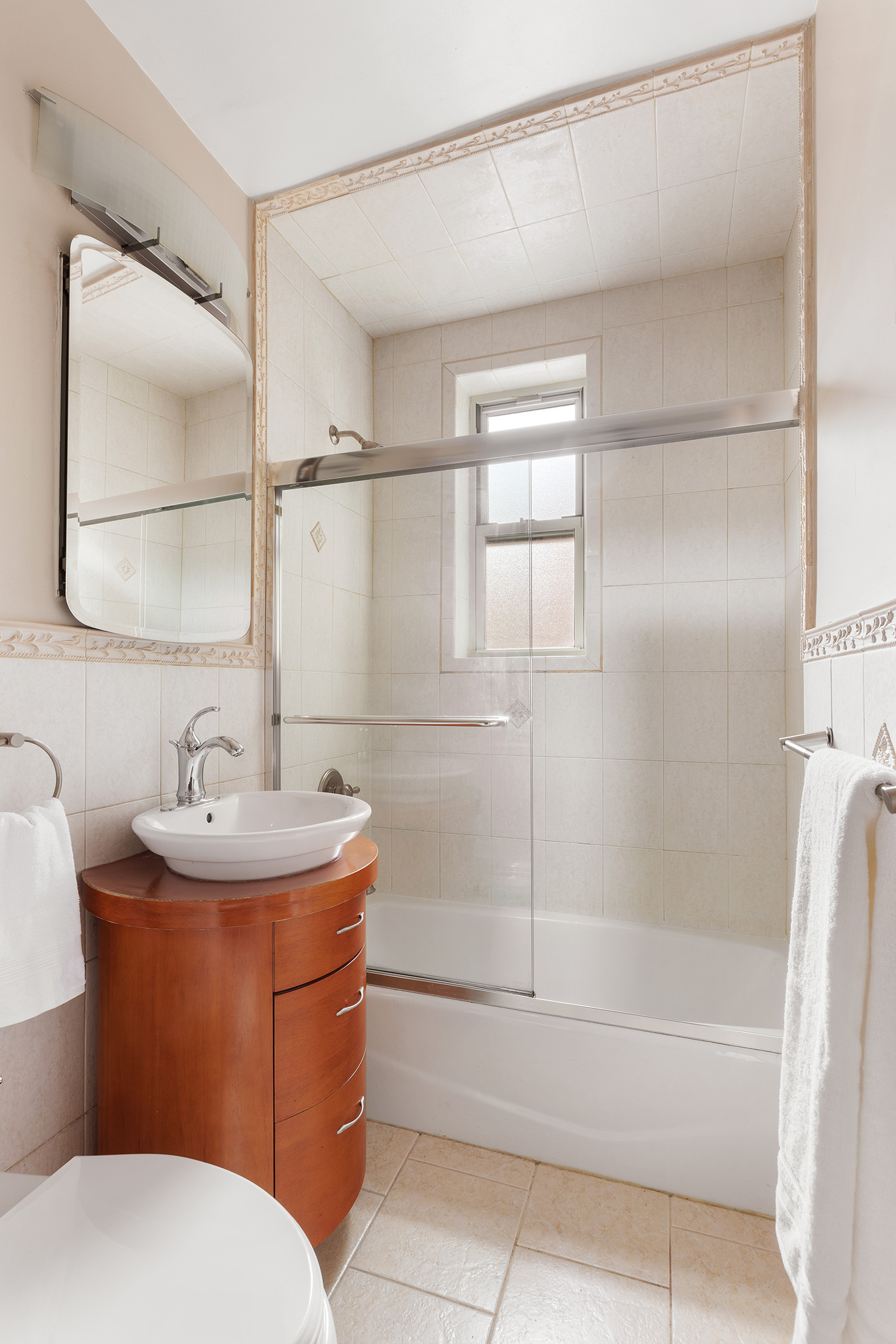 220 Berkeley Place, Unit 2E Brooklyn, NY 11217 - Photo 7 of 9