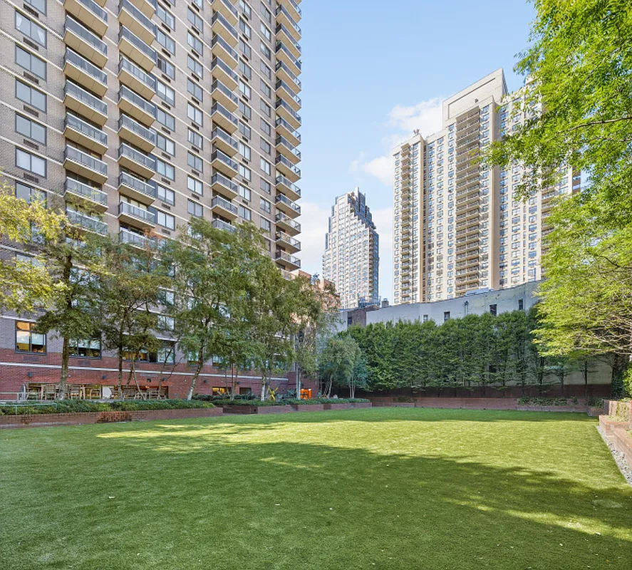 515 East 72nd Street, Unit 3KLMN Manhattan, NY 10021 - Photo 18 of 20