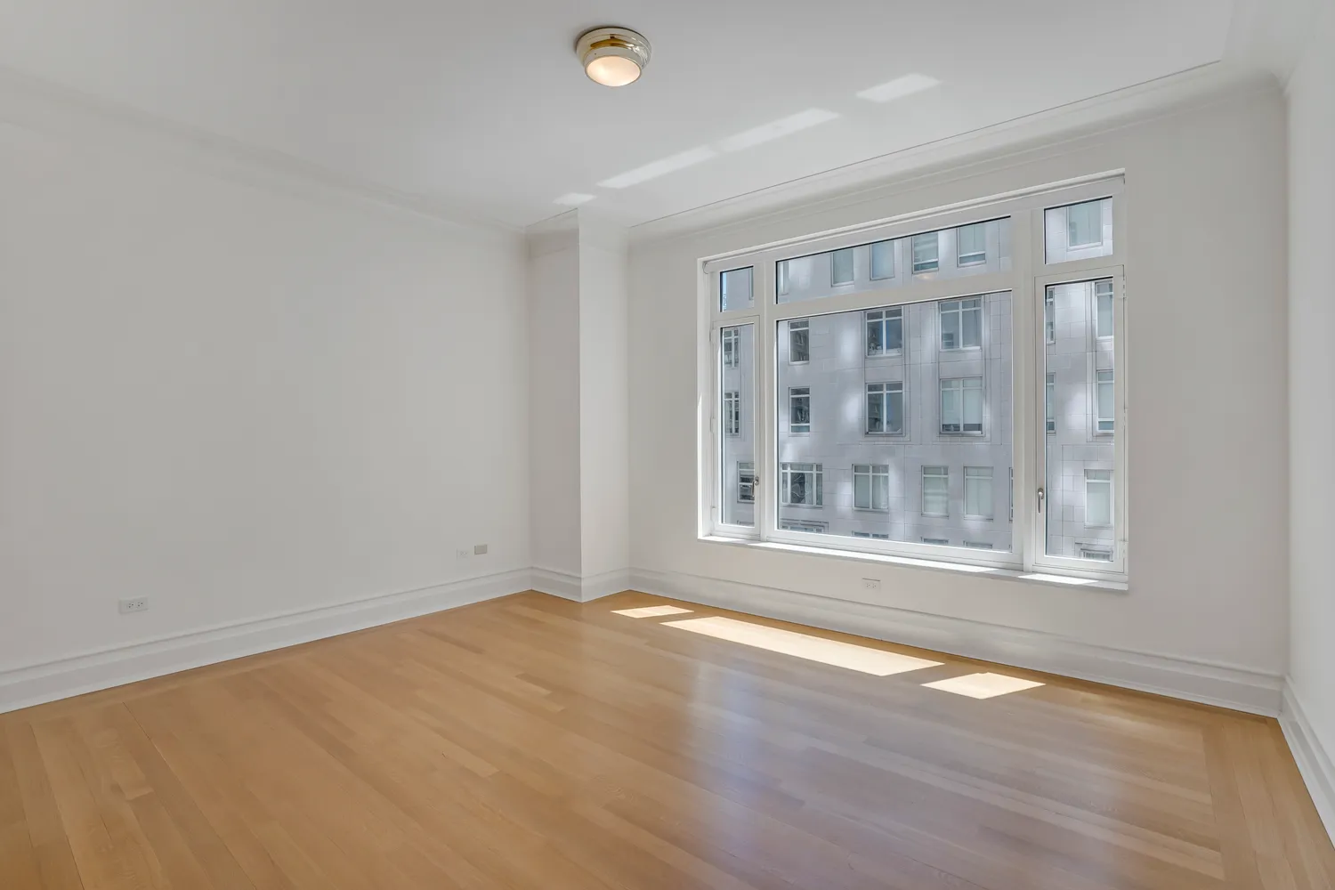 $12,000 | 15 Central Park West, Unit 16J | Upper West Side