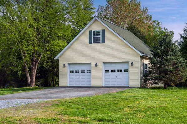 $1,600,000 | 21901 New Hampshire Avenue, Brookeville, MD 20833
