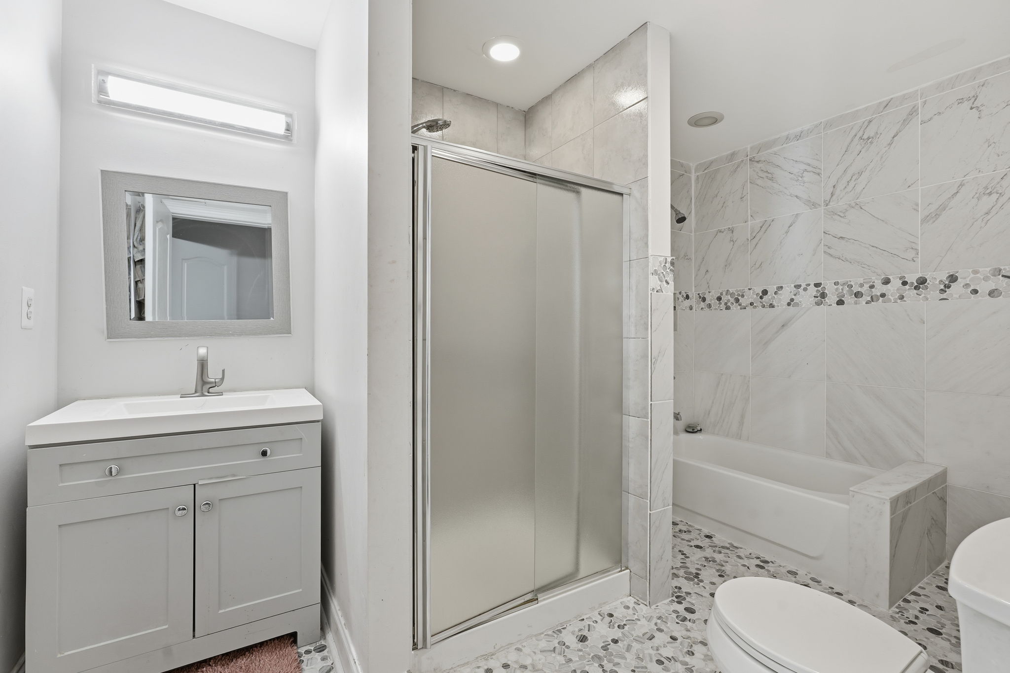 11000 Brooks Reserve Road Upper Marlboro, MD 20772 - Photo 33 of 60 a bathroom with a sink a toilet and shower