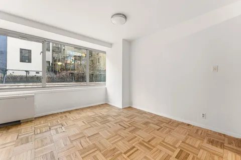 $850,000 | 315 West 70th Street, Unit 2D | Upper West Side