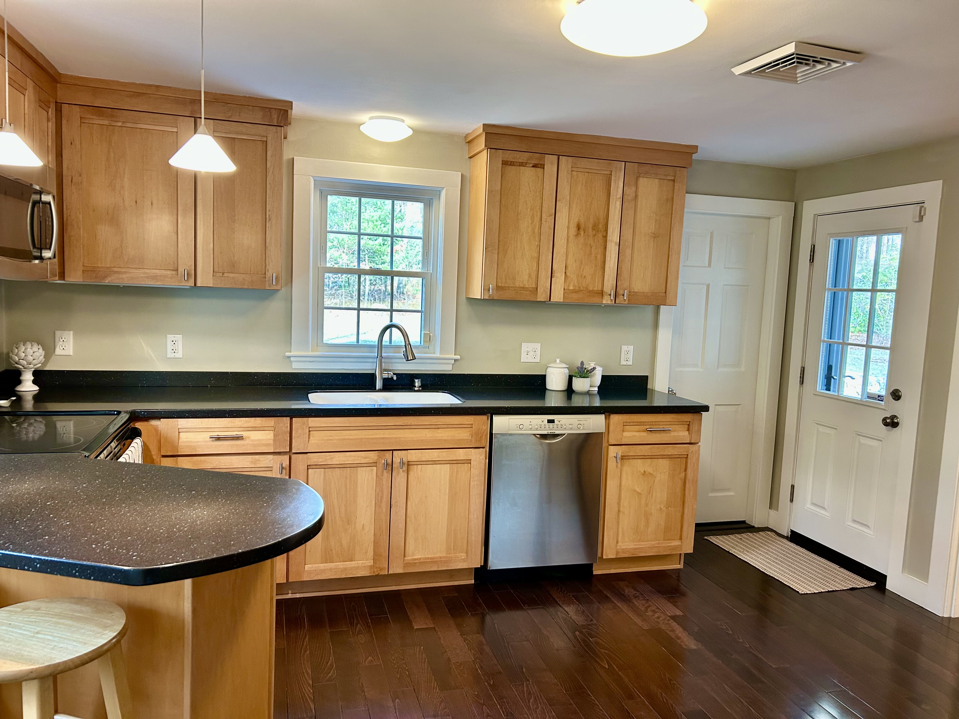 142 Tower Road Lincoln, MA 01773 - Photo 12 of 31