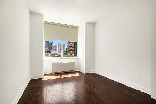 120 Riverside Boulevard, Unit 15G Manhattan, NY 10069 - Photo 3 of 7