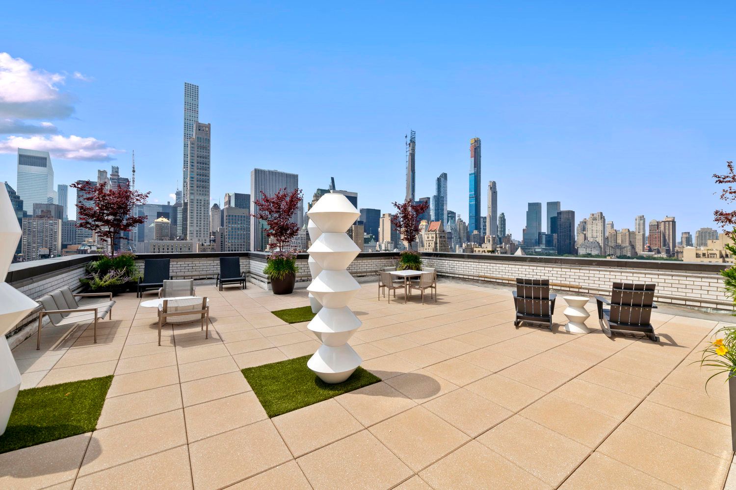 650 Park Avenue, Unit 10D Manhattan, NY 10065 - Photo 8 of 11 a view of a terrace with chairs