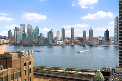 $1,299,000 | 330 East 38th Street, Unit 19K | Murray Hill