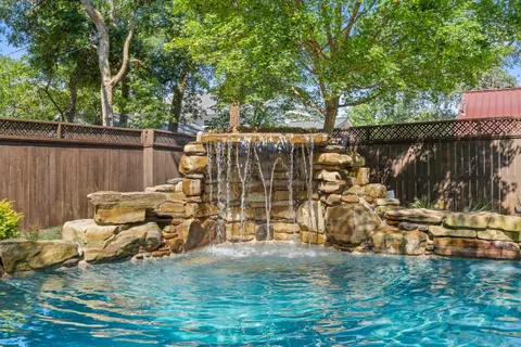 $1,949,000 | Glen Ridge Drive, Austin, TX 78731