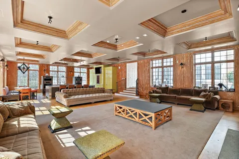 $6,500,000 | 661 Campbell Road, Wilmington, DE 19807