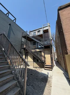 $1,995,000 | 1751 West Superior Street, Chicago, IL 60622