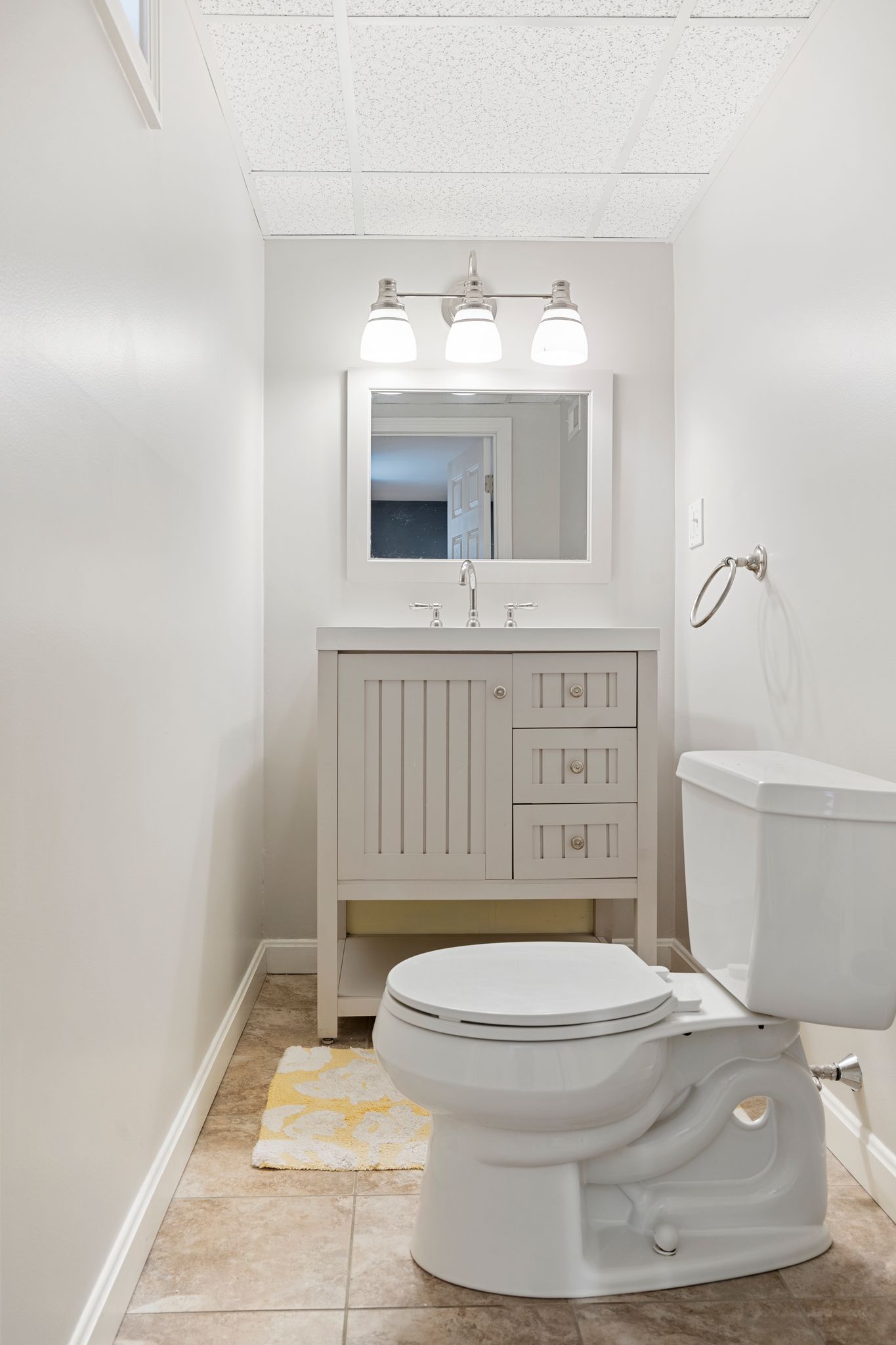 8 Andrews Road Milton, MA 02186 - Photo 13 of 50