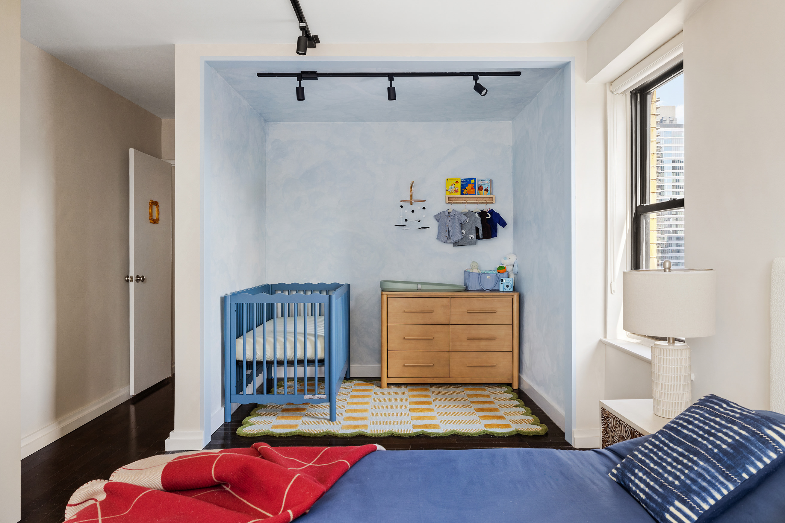 399 East 72nd Street, Unit 16H Manhattan, NY 10021 - Photo 8 of 11 Gallery Image 8