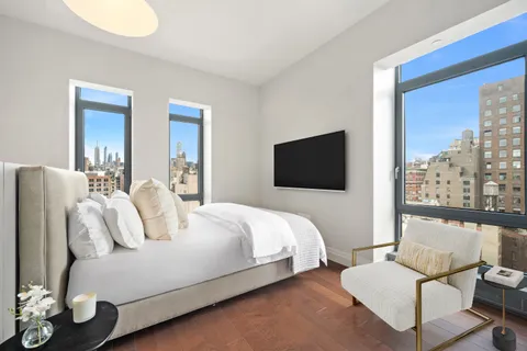 $3,450,000 | 35 West 15th Street, Unit 14D | Flatiron
