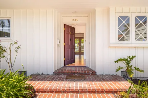 $3,850,000 | 1015 San Vicente Boulevard, Santa Monica, CA 90402