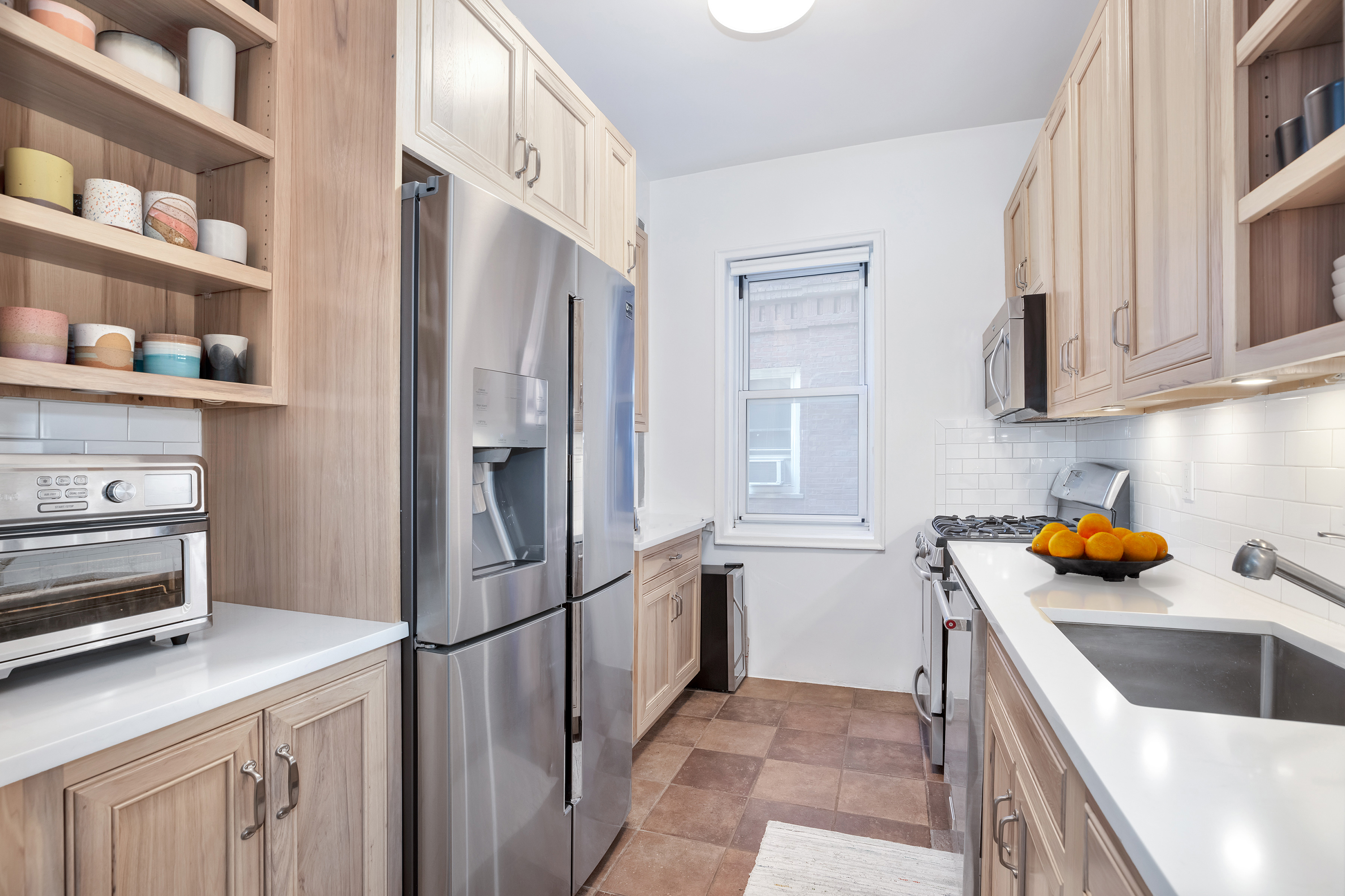 25 Plaza Street West, Unit 1J Brooklyn, NY 11217 - Photo 4 of 10