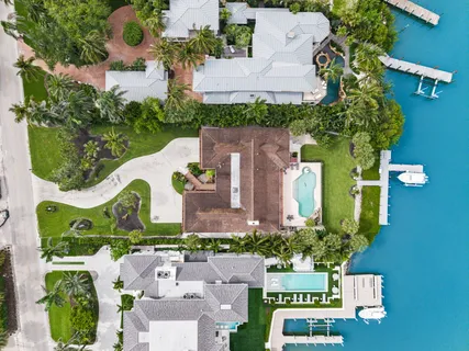 $14,900,000 | 3695 Gordon Drive, Naples, FL 34102