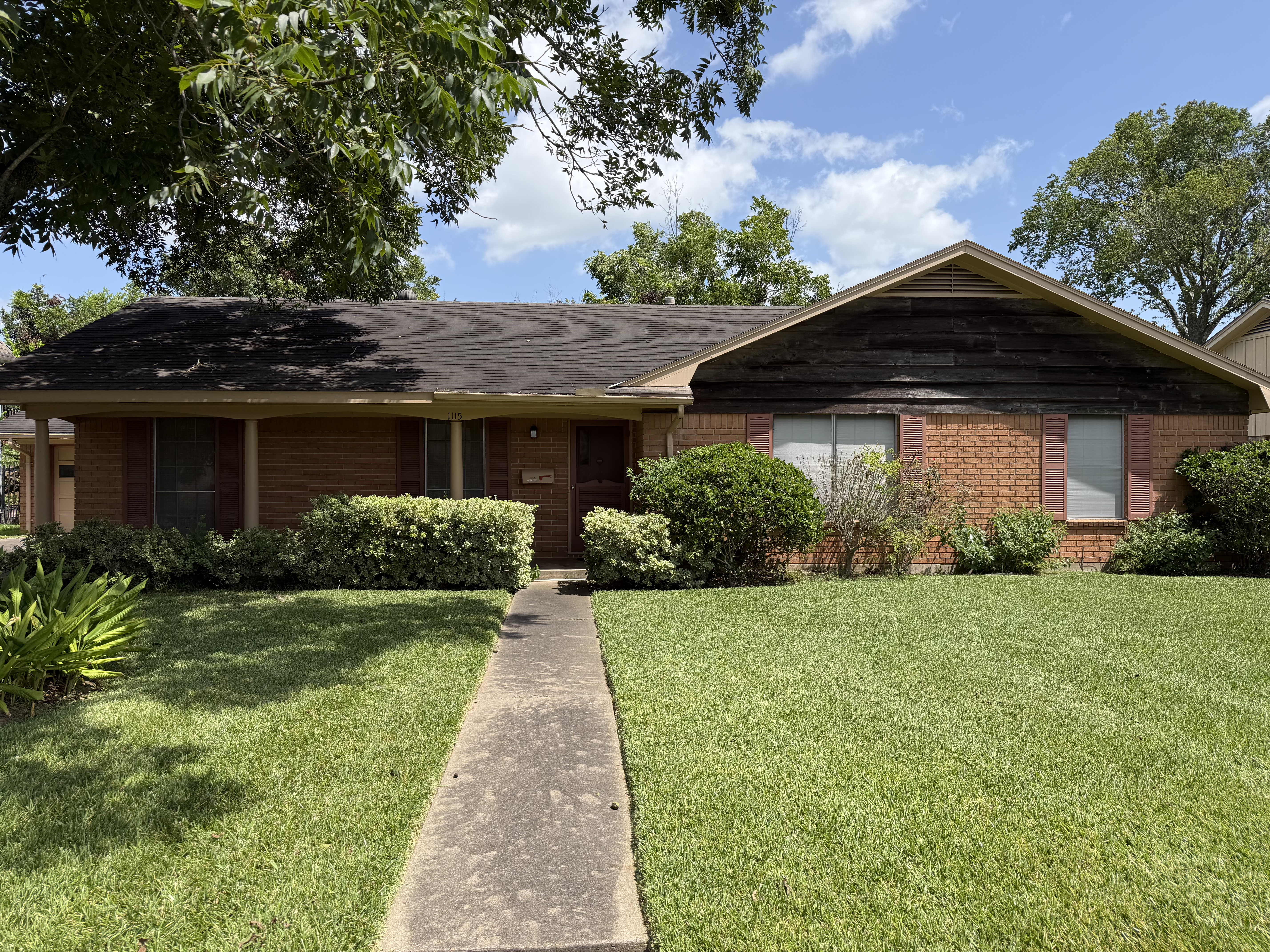 1115 Timber Lane Rosenberg, TX 77471 - Photo 1 of 11 Gallery Image 1