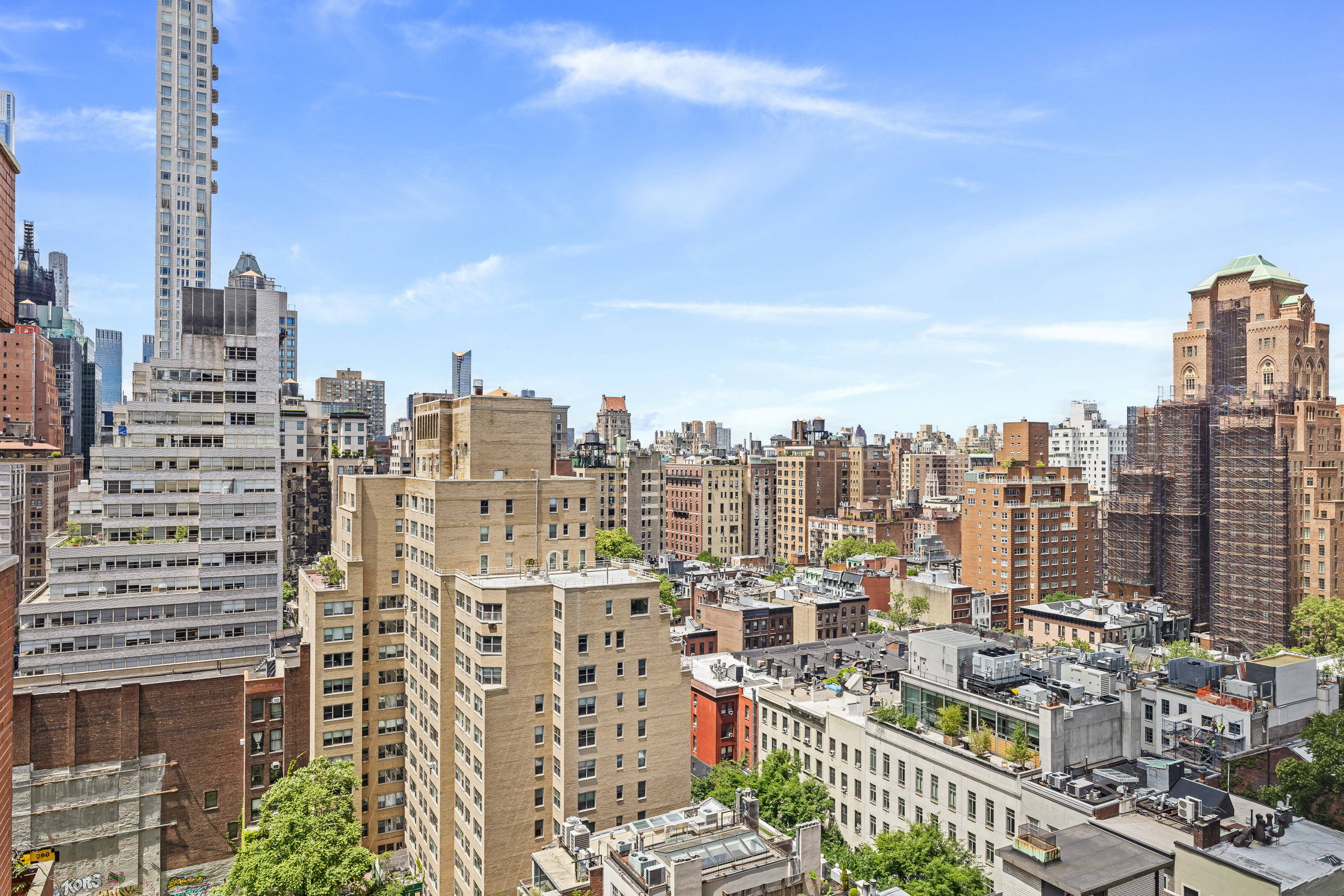 166 East 61st Street, Unit 18E Manhattan, NY 10065 - Photo 2 of 11 Gallery Image 2