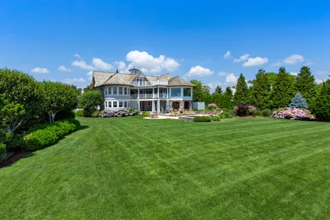 $11,895,000 | 7 Sandpiper Road, Westport, CT 06880