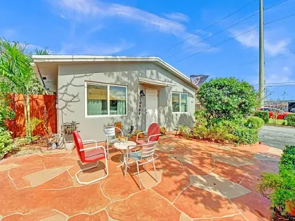 $630,000 | 381 Northeast 42nd Street, Oakland Park, FL 33334