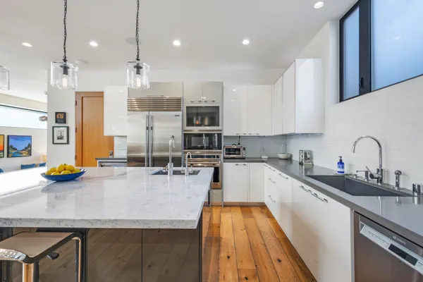 $3,825,000 | 2325 Cloy Avenue, Venice, CA 90291