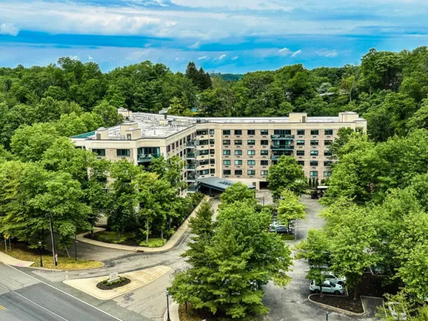 $370,000 | 609 West South Orange Avenue, Unit 4U, South Orange, NJ 07079