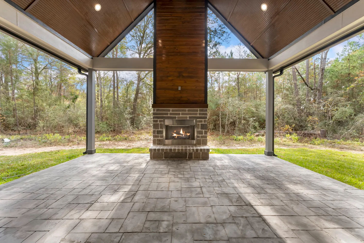 $887,500 | 29001 Colin Court, Waller, TX 77484