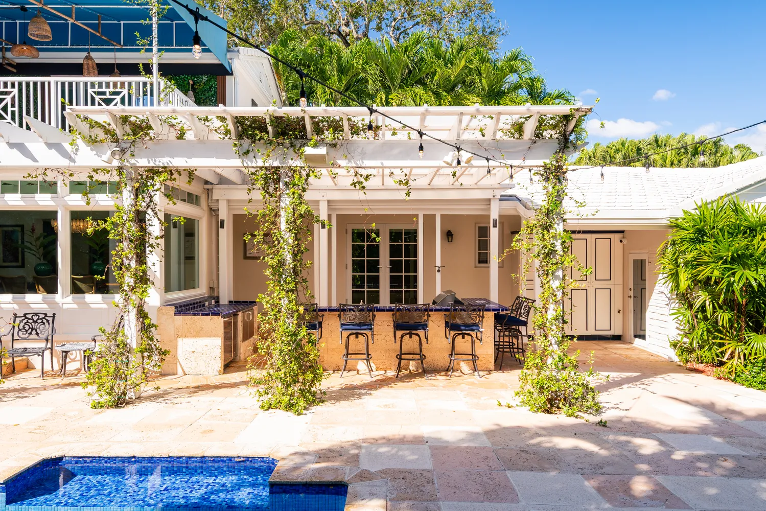 $8,699,000 | 4871 Southwest 74th Terrace, Miami, FL 33143