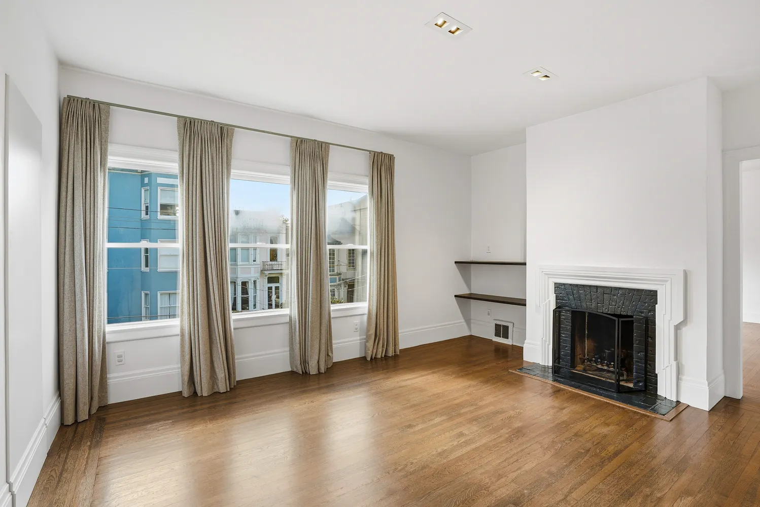 $13,950 | 2930 Washington Street, San Francisco, CA 94115