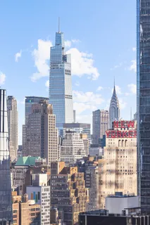 $2,700,000 | 15 Hudson Yards, Unit 33J | Hudson Yards