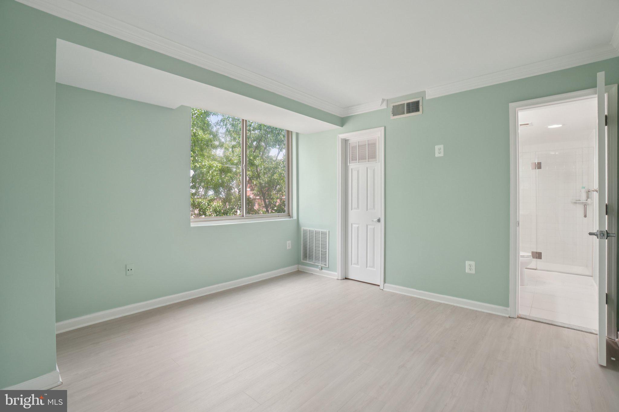 1515 South Arlington Ridge Road, Unit 603 Arlington, VA 22202 - Photo 17 of 39 Gallery Image 17
