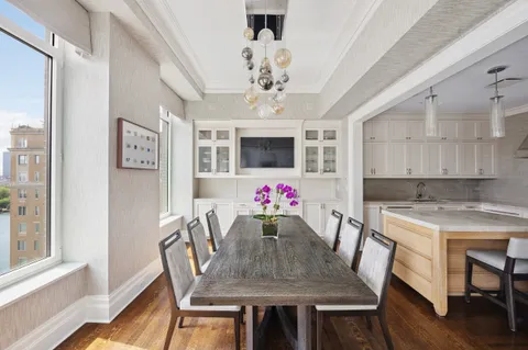 $8,995,000 | 20 East End Avenue, Unit 10A | Upper East Side